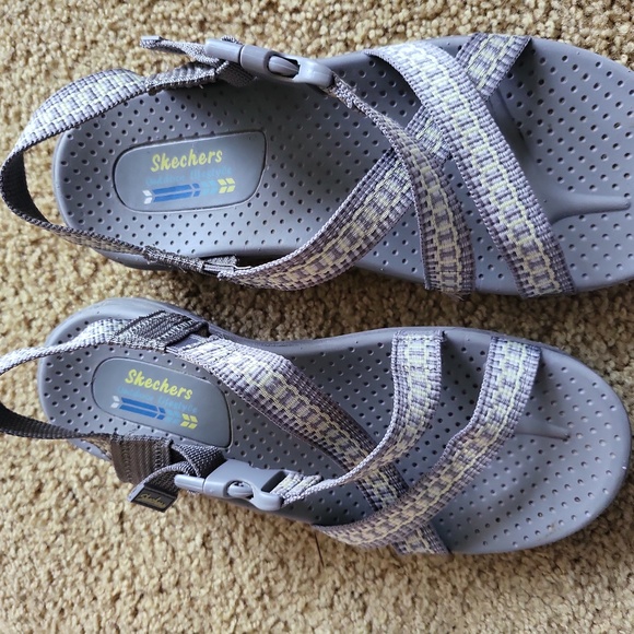 Womens skechers sandals - Picture 3 of 3